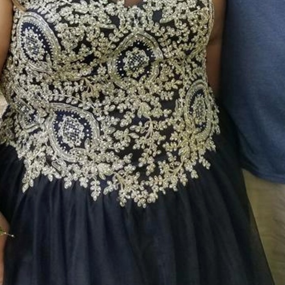 Prom dress - Picture 3 of 3